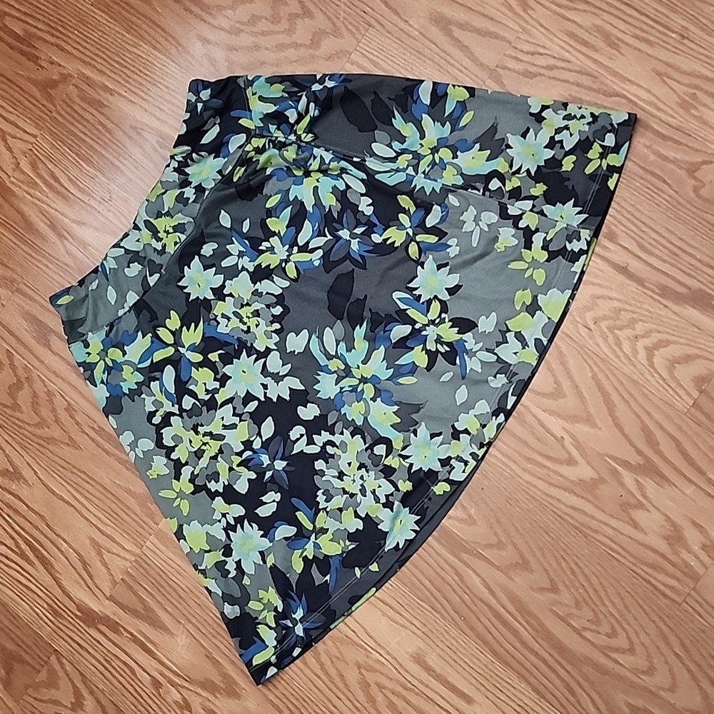 Rei skirt size‎ small very stretchy